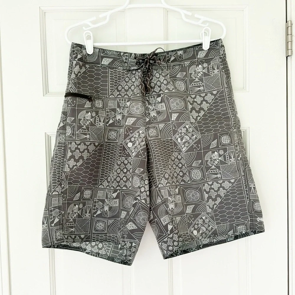 PATAGONIA board shorts size 32 grey white zippered pocket drawstring waist - Picture 1 of 6